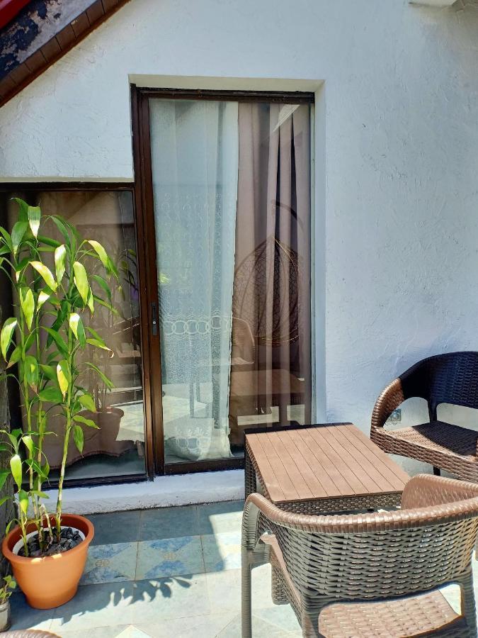 El Castillo Bed And Breakfast Angono 外观 照片