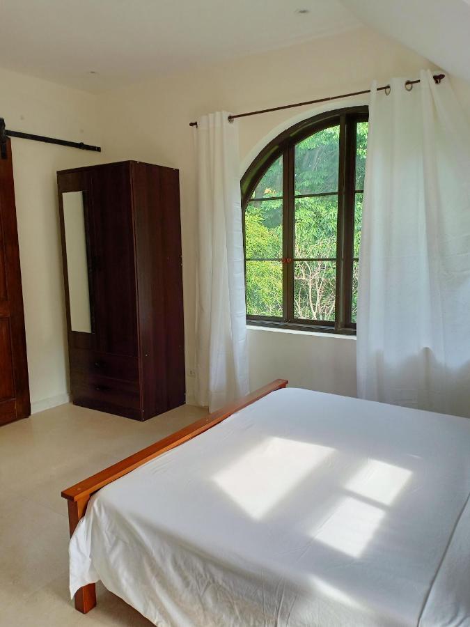 El Castillo Bed And Breakfast Angono 外观 照片