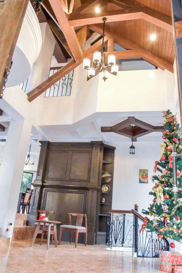 El Castillo Bed And Breakfast Angono 外观 照片
