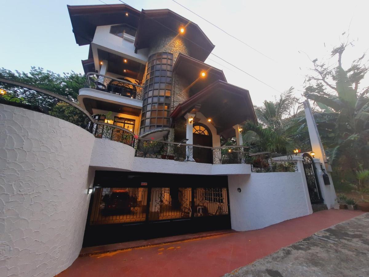El Castillo Bed And Breakfast Angono 外观 照片