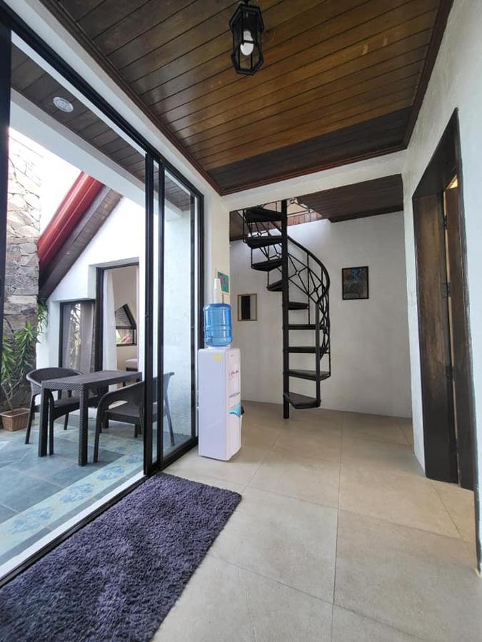 El Castillo Bed And Breakfast Angono 外观 照片