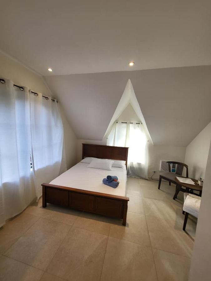 El Castillo Bed And Breakfast Angono 外观 照片
