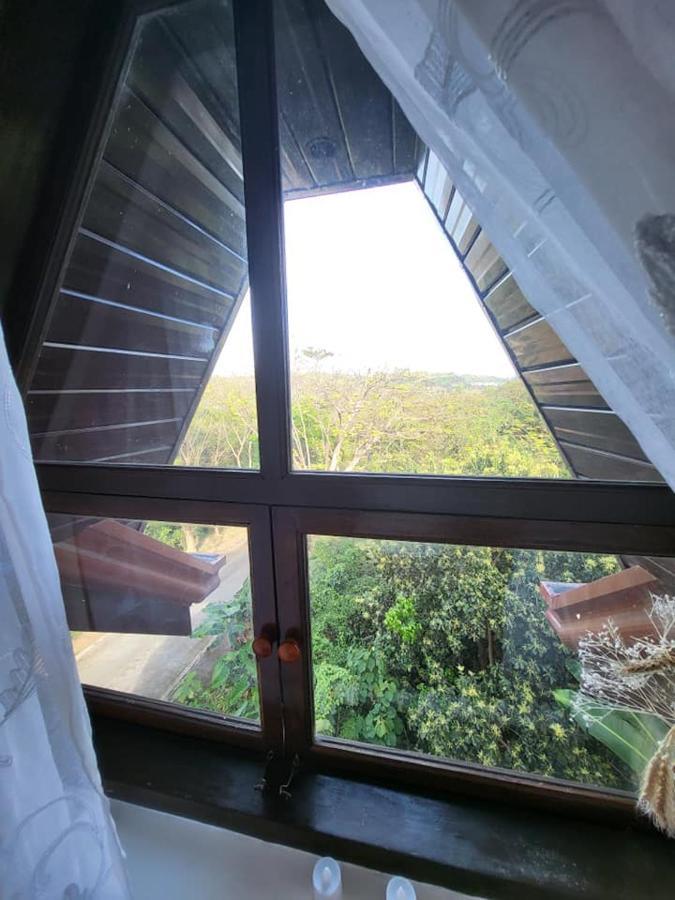 El Castillo Bed And Breakfast Angono 外观 照片