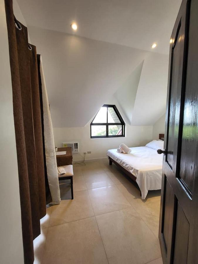 El Castillo Bed And Breakfast Angono 外观 照片