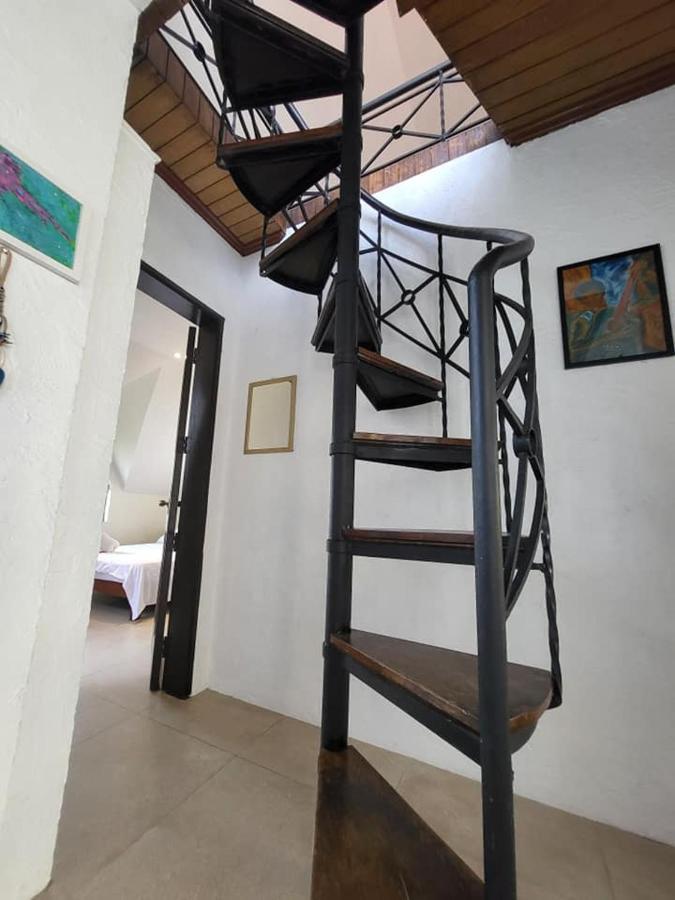 El Castillo Bed And Breakfast Angono 外观 照片